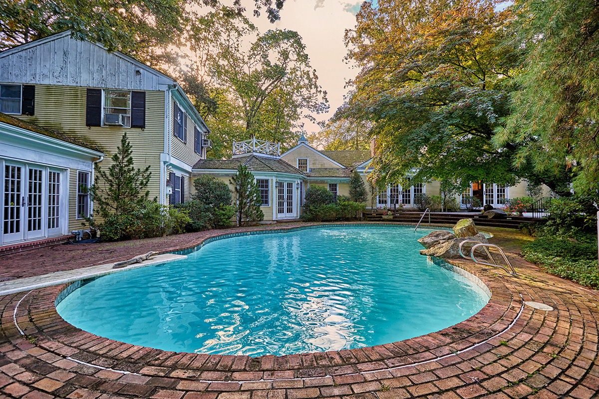 Greenwich ©2025 bret wills