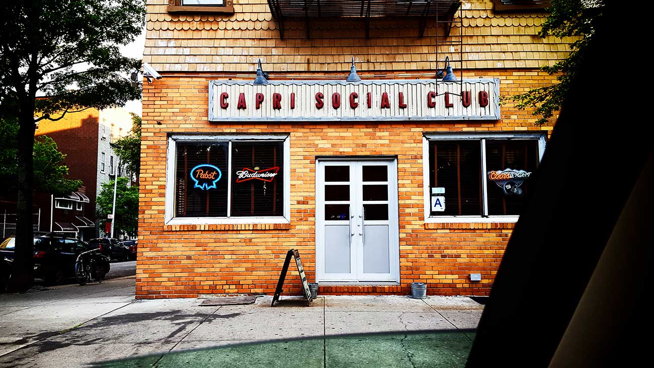 capri social club williamsburg ©2016 bret wills