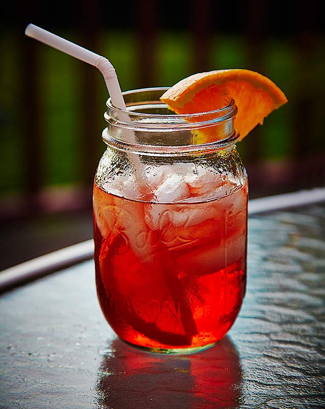 mason jar cocktail picture ©2014 bret wills
